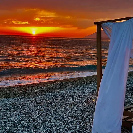 La Pausa * Sarande