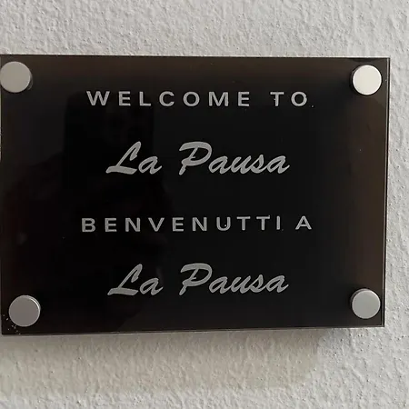 La Pausa *