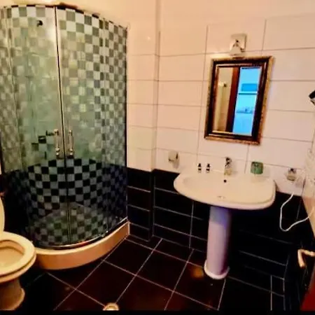 La Pausa Apartment Sarande